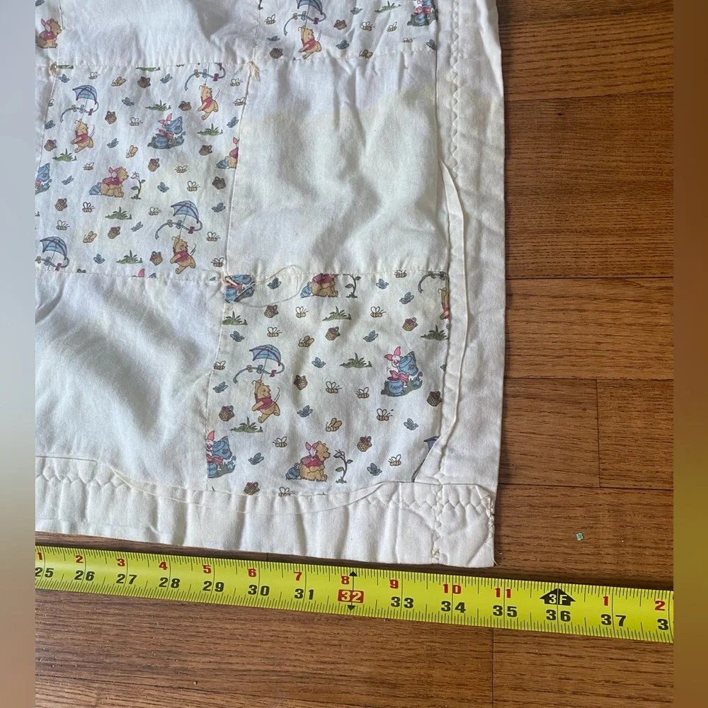 Handmade VTG Winnie the Pooh bees baby blanket makers tag Patterned Quilt READ